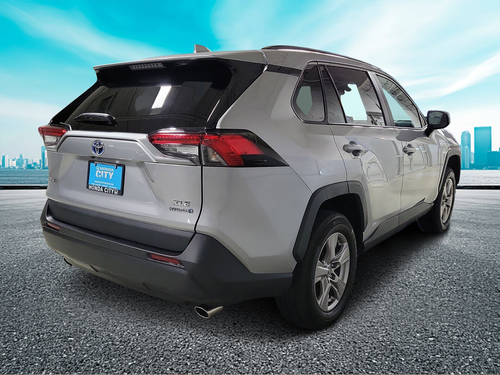 Used 2023 Toyota RAV4 XLE w/ XLE Grade Weather Package AWD/4WD image 4