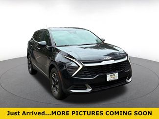 Used 2025 Kia Sportage LX video 1