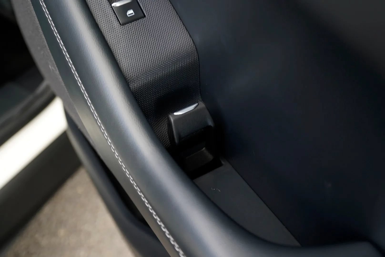 Used 2024 Ford Mustang Mach-E Select AWD/4WD image 35
