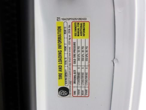 Used 2016 Chevrolet Express 3500 LT w/ LT Preferred Equipment Group RWD image 30