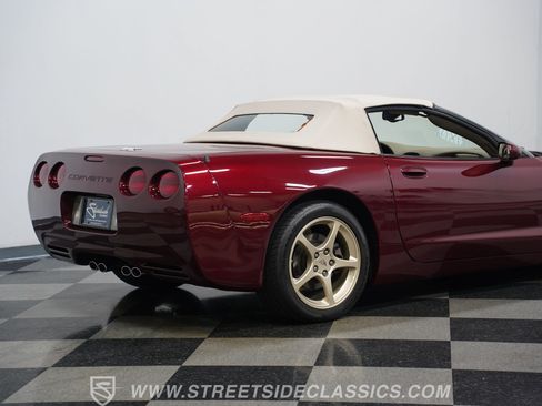 Used 2003 Chevrolet Corvette Convertible w/ Preferred Equipment Group1 RWD image 25