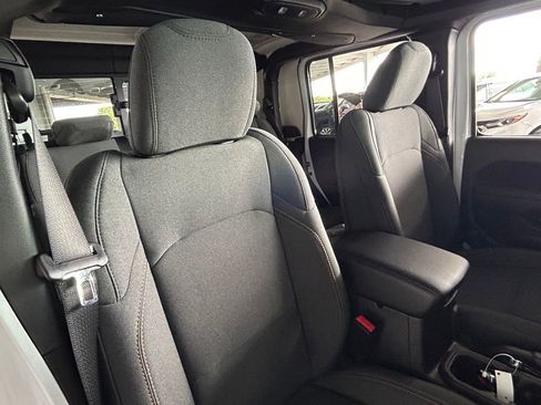 New 2026 Jeep Gladiator Sport image 29