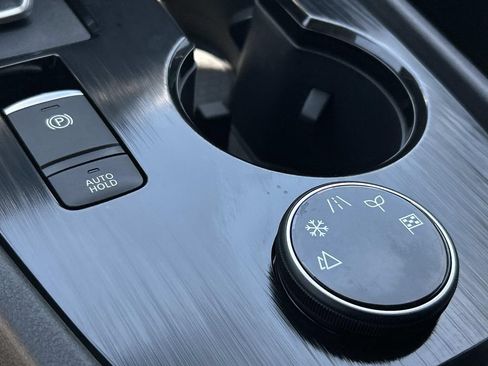 New 2026 Nissan Rogue SV AWD/4WD image 33
