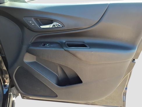 Used 2020 Chevrolet Equinox LT image 10