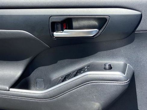 Used 2023 Toyota Highlander XSE FWD image 20