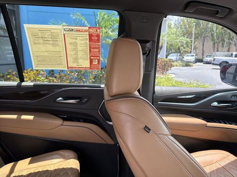 Used 2022 Cadillac Escalade Premium Luxury w/ Performance Package RWD image 14