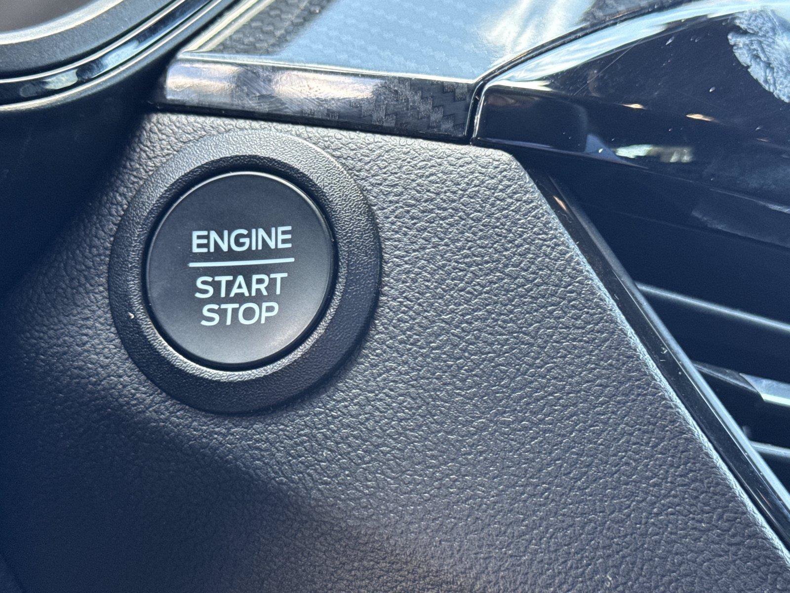 Used 2025 Ford Escape ST-Line AWD/4WD image 19