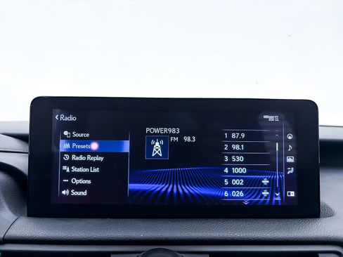 Used 2023 Lexus IS 500 RWD image 22