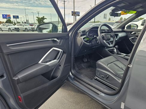 Used 2020 Audi Q3 2.0T Premium image 23
