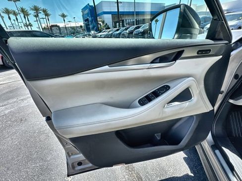 New 2025 INFINITI QX60 Luxe image 23