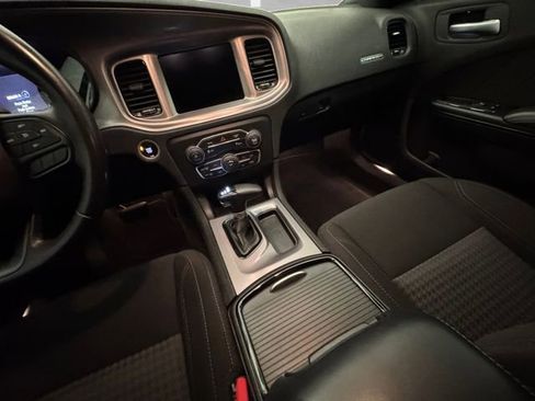 Used 2023 Dodge Charger SXT w/ Blacktop Package image 3