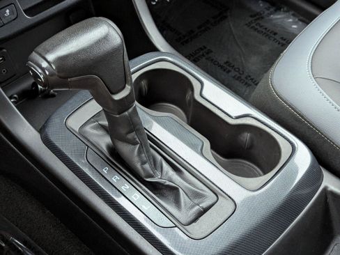 Used 2018 Chevrolet Colorado Z71 AWD/4WD image 15