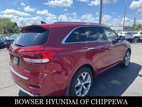 Used 2018 Kia Sorento SX image 5