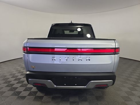 Used 2023 Rivian R1T Adventure AWD/4WD image 4