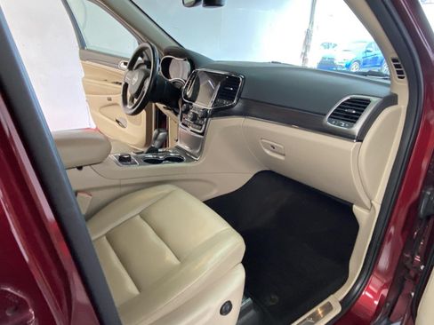 Used 2021 Jeep Grand Cherokee Limited AWD/4WD image 8
