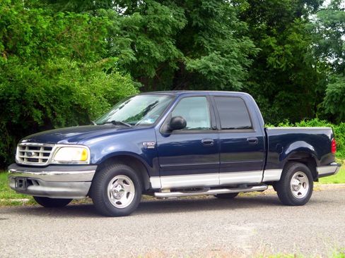 Used 2003 Ford F150 XLT RWD image 1