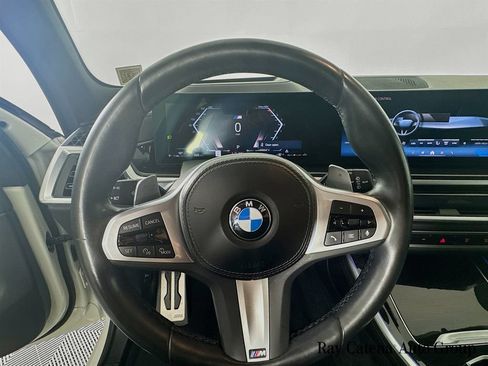 Used 2024 BMW X5 xDrive40i w/ M Sport Package AWD/4WD image 11