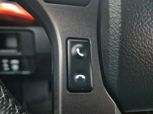 Used 2017 Toyota Tacoma TRD Sport image 22