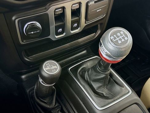 Used 2021 Jeep Wrangler Sport image 16