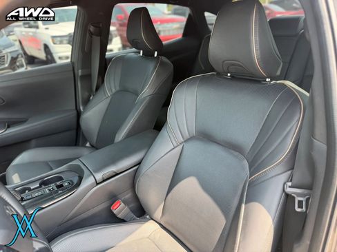 Used 2023 Toyota Crown AWD/4WD image 15