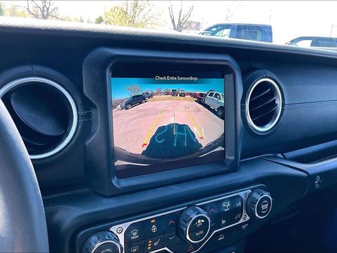 Used 2023 Jeep Wrangler Unlimited Rubicon 4xe w/ Cold Weather Group image 18