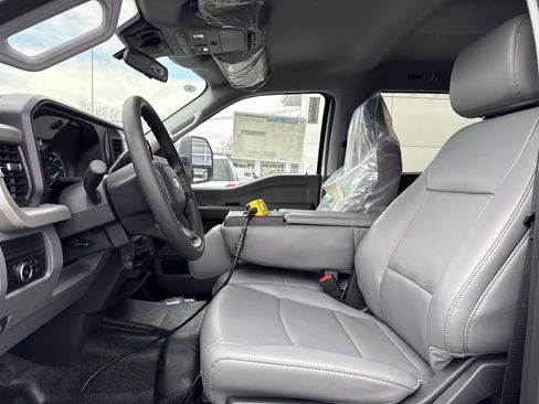 New 2025 Ford F450 XL w/ XL Chrome Package image 10