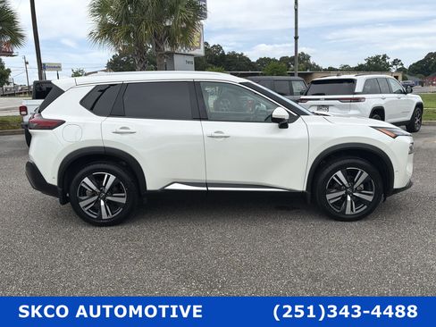 Used 2022 Nissan Rogue SL w/ SL Premium Package FWD image 6