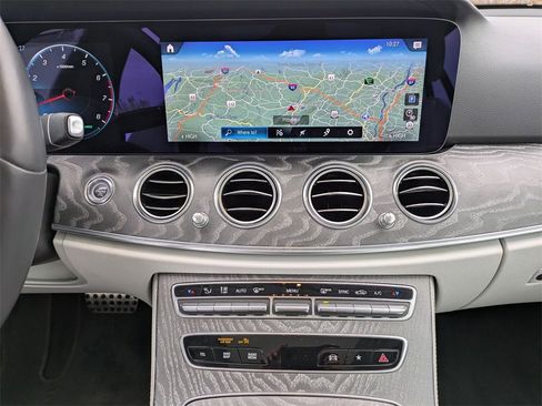 Used 2021 Mercedes-Benz E 450 4MATIC All-Terrain Wagon image 33