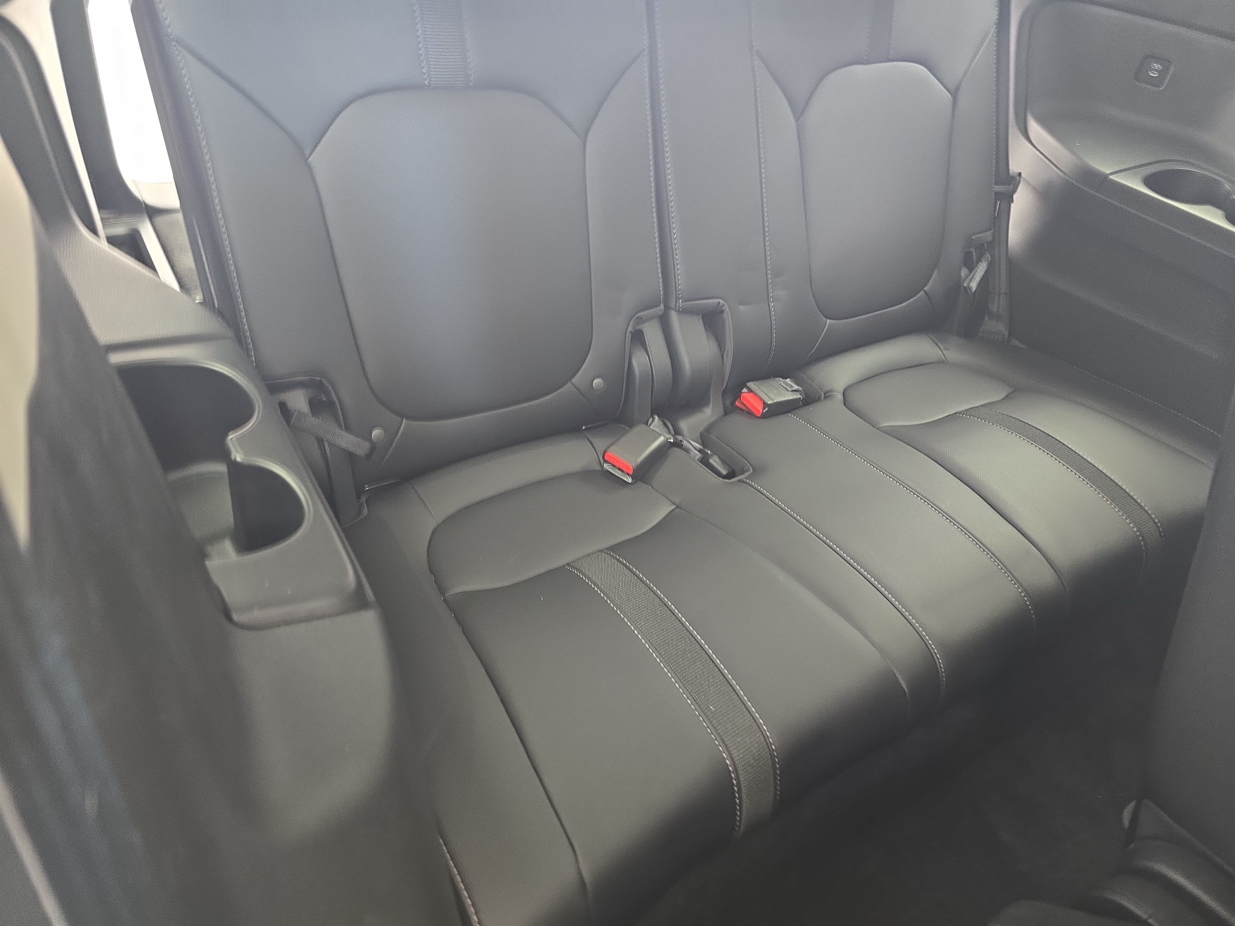 Certified 2024 Honda Pilot Touring image 12