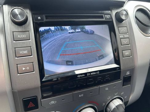 Used 2019 Toyota Tundra SR5 w/ SR5 Upgrade Package AWD/4WD image 17