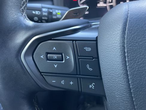 Used 2024 Lexus LX 600 4WD w/ Luxury Package image 23