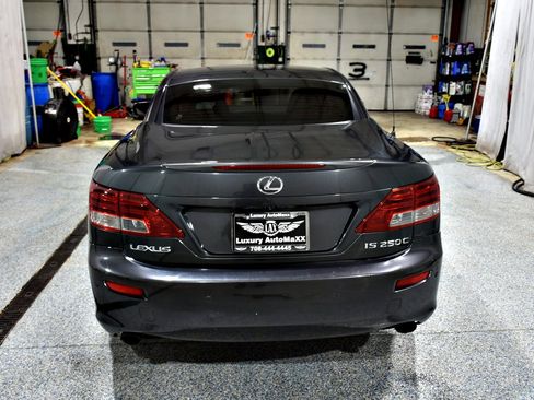 Used 2011 Lexus IS 250C image 7