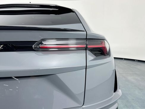 Used 2024 Lamborghini Urus S AWD/4WD image 48