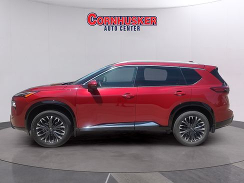 Used 2024 Nissan Rogue Platinum w/ Platinum Premium Package AWD/4WD image 4