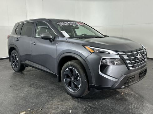 New 2026 Nissan Rogue SV AWD/4WD image 2