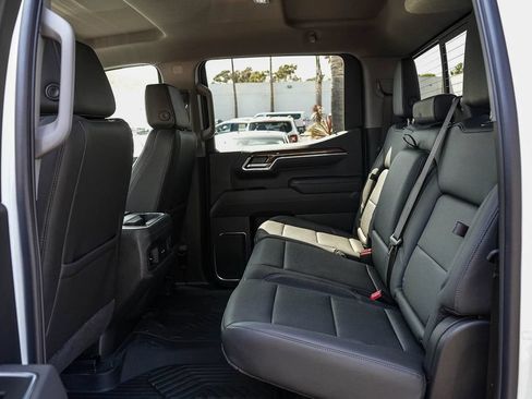 New 2026 Chevrolet Silverado 1500 LT Trail Boss w/ Convenience Package II AWD/4WD image 18