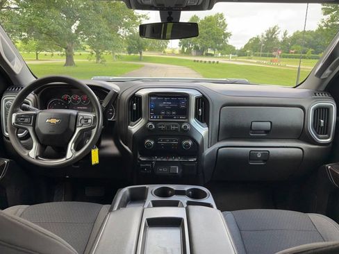 Used 2021 Chevrolet Silverado 2500 LT w/ Z71 Off-Road Package AWD/4WD image 11