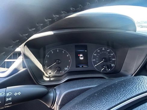 Used 2025 Toyota Corolla SE FWD image 7