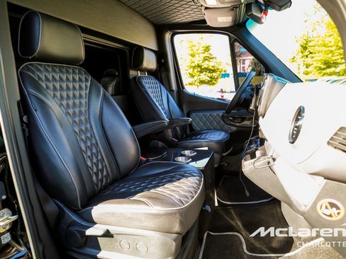 Used 2020 Mercedes-Benz Sprinter 3500 w/ Windows All Around Package image 16