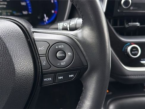 Certified 2022 Toyota Corolla LE image 28