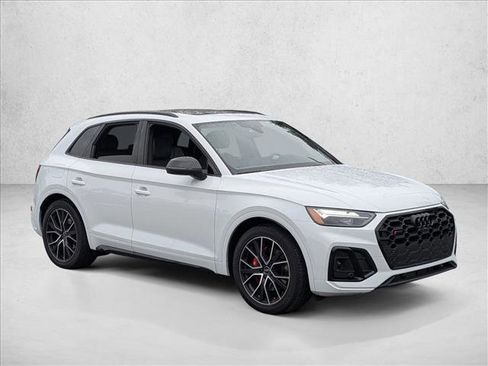 Certified 2024 Audi SQ5 Premium Plus AWD/4WD image 3