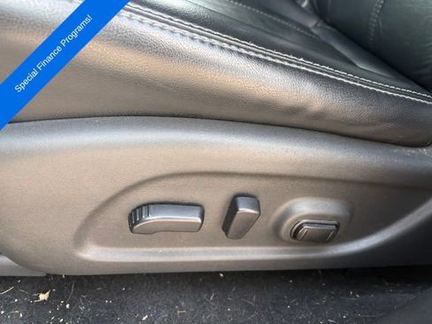 Used 2019 Nissan Pathfinder SL AWD/4WD image 13