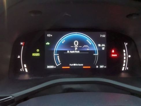 Used 2025 Toyota Camry LE image 2