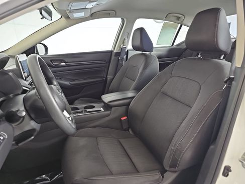 Used 2020 Nissan Altima 2.5 S FWD image 14