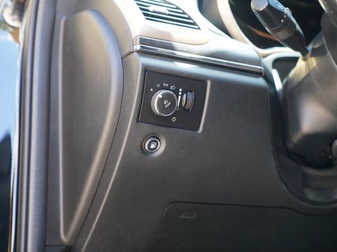 Used 2017 Jeep Grand Cherokee Limited AWD/4WD image 30