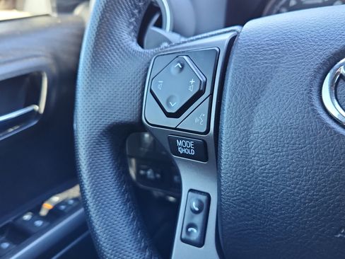 Used 2021 Toyota Tacoma TRD Off-Road w/ Technology Package image 18