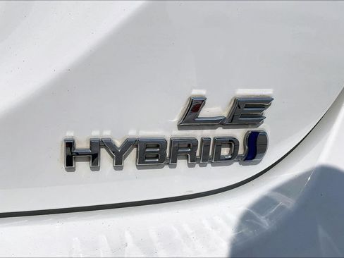 Used 2021 Toyota Camry LE w/ Audio Upgrade Package FWD image 24
