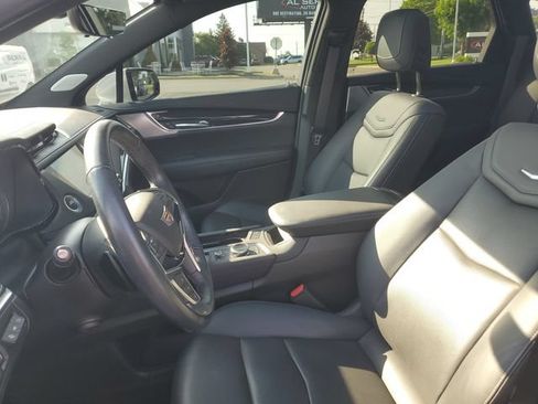 Certified 2023 Cadillac XT5 Premium Luxury w/ Technology Package AWD/4WD image 17