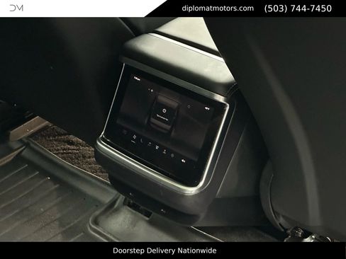 Used 2021 Tesla Model S Plaid image 23