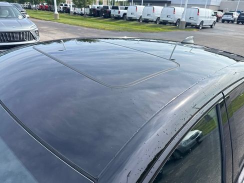 Certified 2025 Buick Envista Sport Touring w/ Convenience I Package FWD image 9